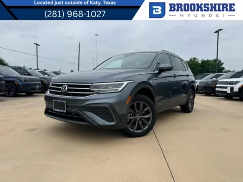 Gray 2022 Volkswagen Tiguan SE for sale in Irving, TX