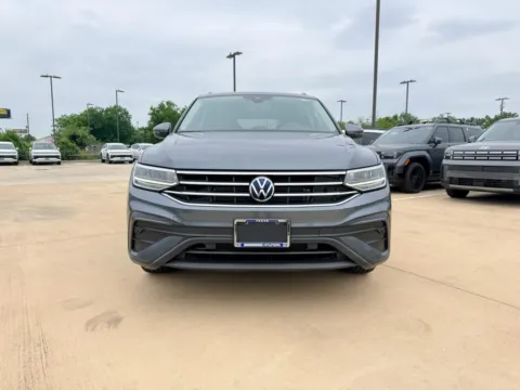 Photos of 2022 Volkswagen Tiguan SE for sale in Irving, TX at Dallas Direct Auto