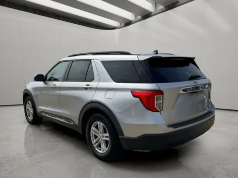 Another view of 2021 Ford Explorer XLT for sale in Irving, TX at Dallas Direct Auto