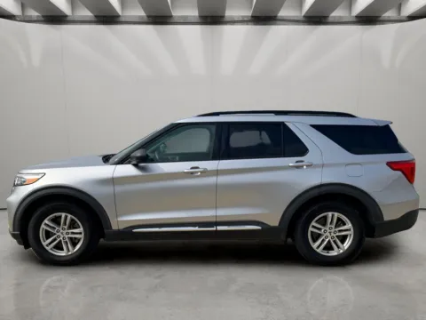 Photos of 2021 Ford Explorer XLT for sale in Irving, TX at Dallas Direct Auto