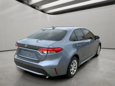 More photos of 2021 Toyota Corolla LE at Dallas Direct Auto, TX