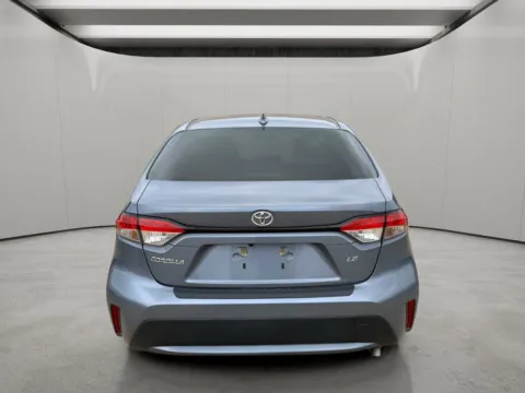 More photos of 2021 Toyota Corolla LE at Dallas Direct Auto, TX
