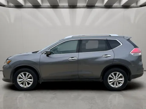 Photos of 2016 Nissan Rogue SV for sale in Irving, TX at Dallas Direct Auto