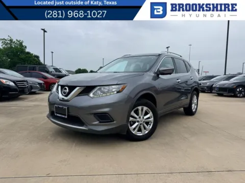 Gray 2016 Nissan Rogue SV for sale in Irving, TX