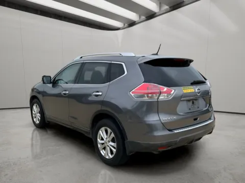Another view of 2016 Nissan Rogue SV for sale in Irving, TX at Dallas Direct Auto