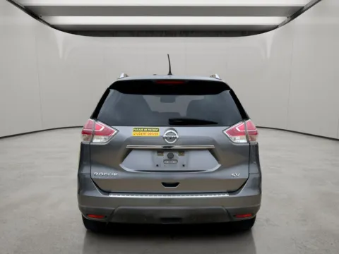 More photos of 2016 Nissan Rogue SV at Dallas Direct Auto, TX