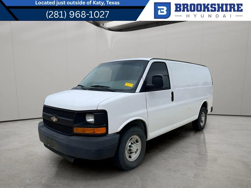 White 2016 Chevrolet Express Work Van for sale in Irving, TX