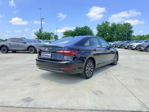 More photos of 2021 Volkswagen Jetta S at Dallas Direct Auto, TX