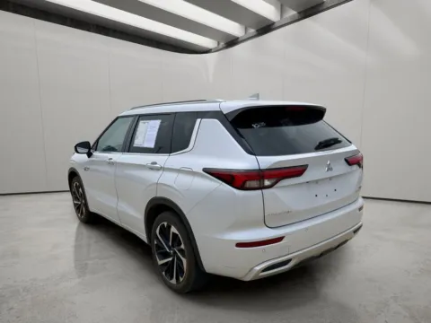 Another view of 2024 Mitsubishi Outlander PHEV SEL for sale in Irving, TX at Dallas Direct Auto