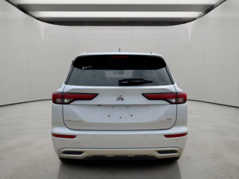 More photos of 2024 Mitsubishi Outlander PHEV SEL at Dallas Direct Auto, TX