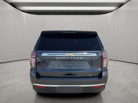 More photos of 2022 Chevrolet Suburban LT at Dallas Direct Auto, TX