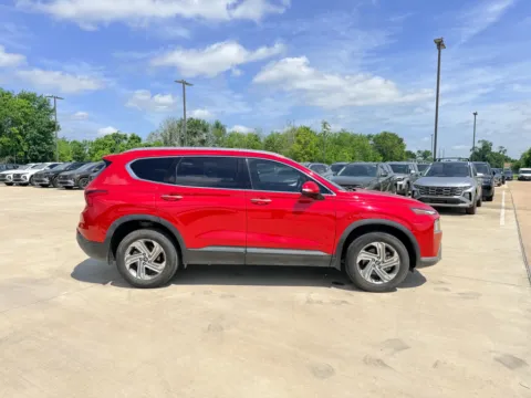 More photos of 2023 Hyundai Santa Fe SEL at Dallas Direct Auto, TX