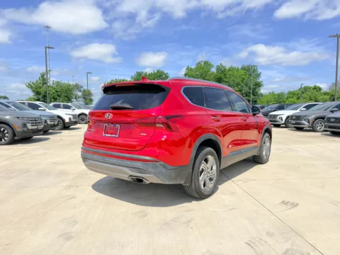 More photos of 2023 Hyundai Santa Fe SEL at Dallas Direct Auto, TX