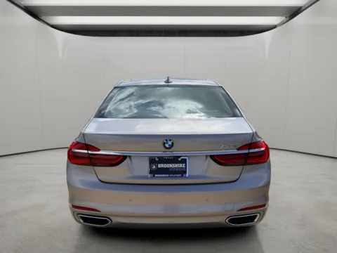 More photos of 2018 BMW 7 series 750i at Dallas Direct Auto, TX