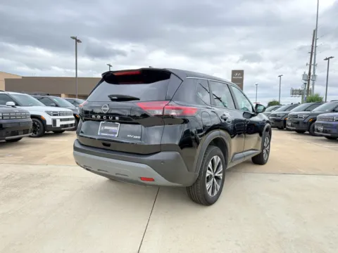 More photos of 2023 Nissan Rogue SV at Dallas Direct Auto, TX