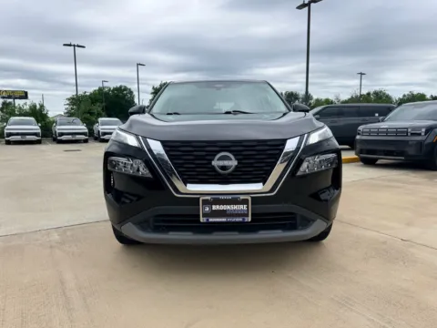 Photos of 2023 Nissan Rogue SV for sale in Irving, TX at Dallas Direct Auto