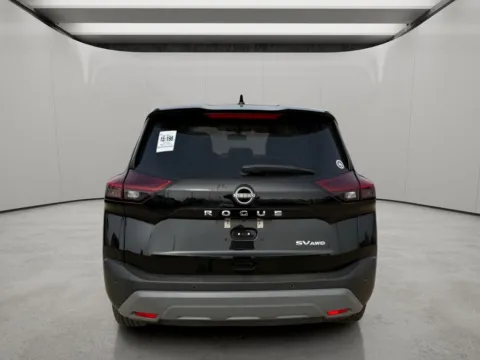 More photos of 2023 Nissan Rogue SV at Dallas Direct Auto, TX