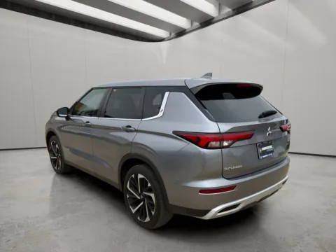 Another view of 2024 Mitsubishi Outlander SE for sale in Irving, TX at Dallas Direct Auto