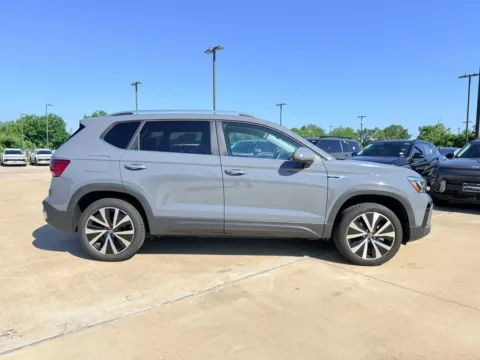 More photos of 2023 Volkswagen Taos SE at Dallas Direct Auto, TX
