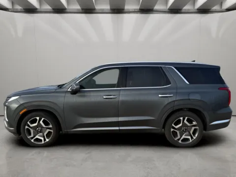 Photos of 2023 Hyundai Palisade Limited for sale in Irving, TX at Dallas Direct Auto