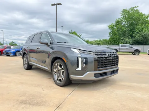Another view of 2023 Hyundai Palisade Limited for sale in Irving, TX at Dallas Direct Auto