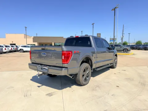 More photos of 2022 Ford F-150 XLT at Dallas Direct Auto, TX