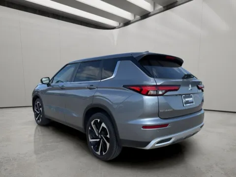 Another view of 2023 Mitsubishi Outlander SE for sale in Irving, TX at Dallas Direct Auto