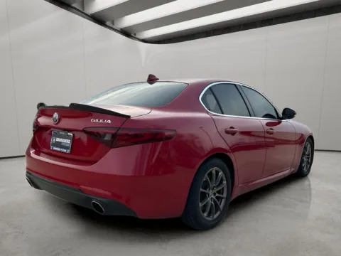 More photos of 2020 Alfa Romeo Giulia at Dallas Direct Auto, TX
