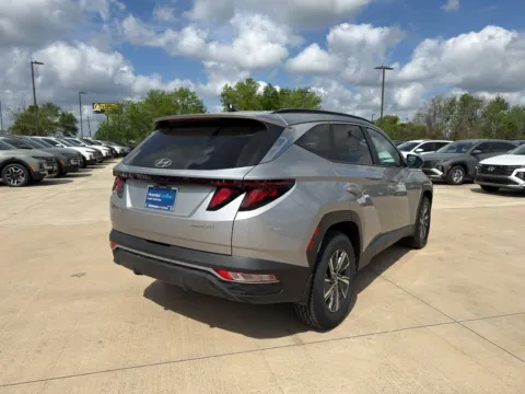 More photos of 2024 Hyundai Tucson Hybrid Blue at Dallas Direct Auto, TX