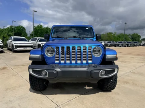 Photos of 2020 Jeep Gladiator Overland for sale in Irving, TX at Dallas Direct Auto