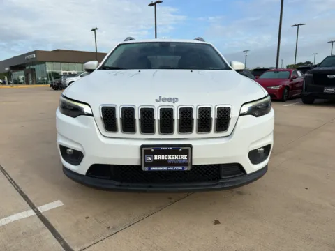 Photos of 2020 Jeep Cherokee Latitude Plus for sale in Irving, TX at Dallas Direct Auto