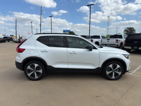 More photos of 2023 Volvo XC40 Ultimate Dark Theme at Dallas Direct Auto, TX