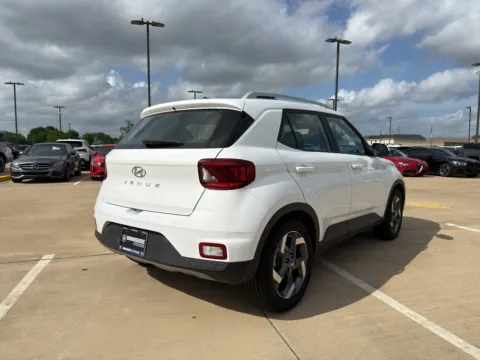 More photos of 2023 Hyundai Venue SEL at Dallas Direct Auto, TX