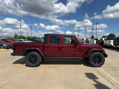 More photos of 2022 Jeep Gladiator Willys at Dallas Direct Auto, TX