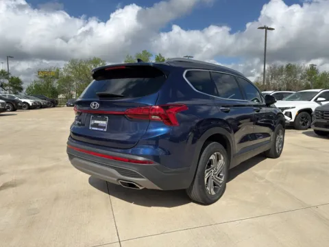 More photos of 2023 Hyundai Santa Fe SEL at Dallas Direct Auto, TX