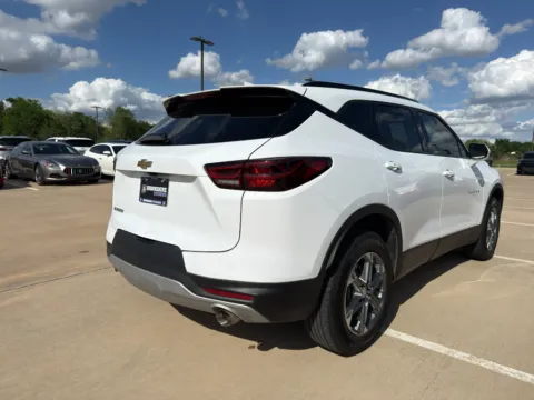 More photos of 2023 Chevrolet Blazer LT at Dallas Direct Auto, TX