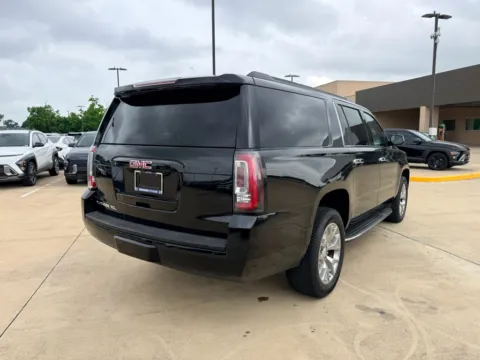 More photos of 2018 GMC Yukon XL SLT at Dallas Direct Auto, TX