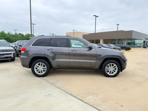More photos of 2017 Jeep Grand Cherokee Laredo at Dallas Direct Auto, TX