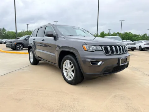 Another view of 2017 Jeep Grand Cherokee Laredo for sale in Irving, TX at Dallas Direct Auto