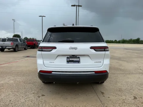More photos of 2023 Jeep Grand Cherokee L Laredo at Dallas Direct Auto, TX