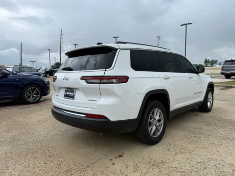 More photos of 2023 Jeep Grand Cherokee L Laredo at Dallas Direct Auto, TX