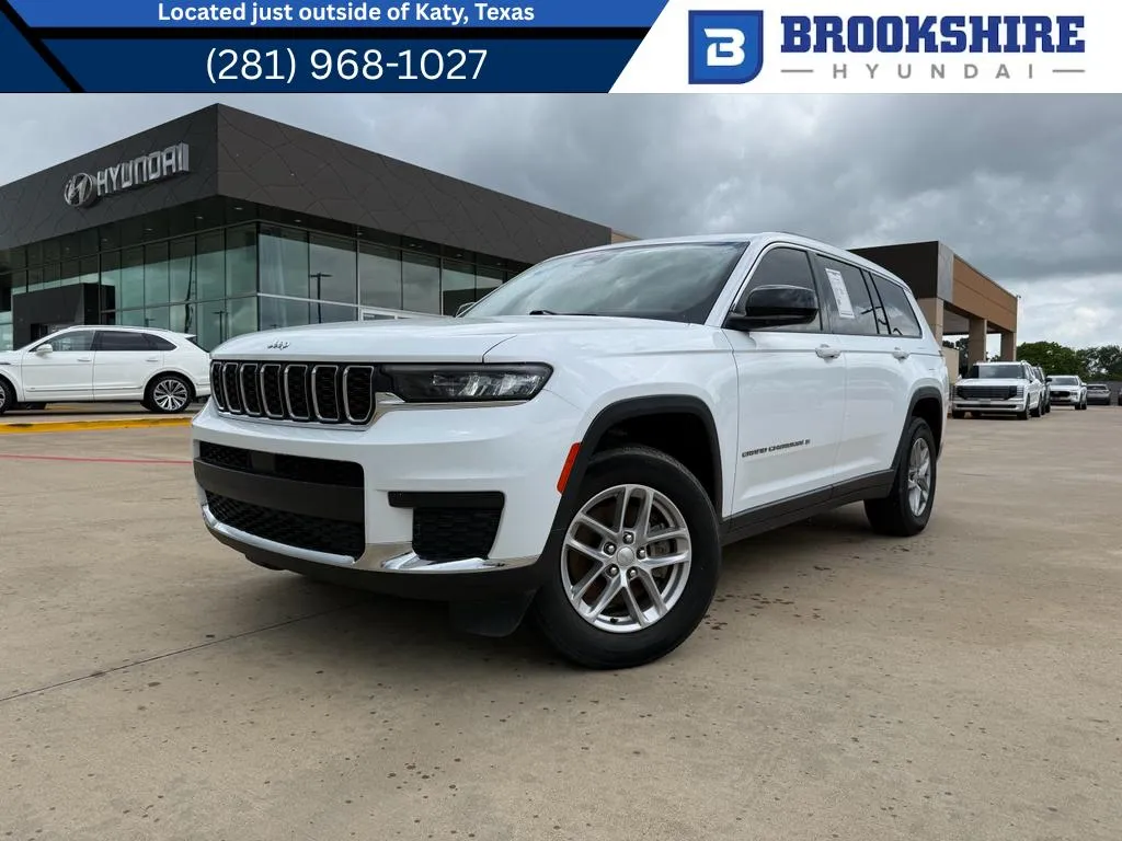 White 2023 Jeep Grand Cherokee L Laredo for sale in Irving, TX