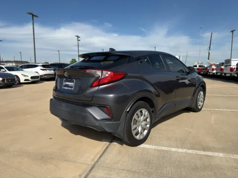 More photos of 2021 Toyota C-HR LE at Dallas Direct Auto, TX