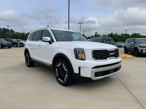 Another view of 2025 Kia Telluride S for sale in Irving, TX at Dallas Direct Auto