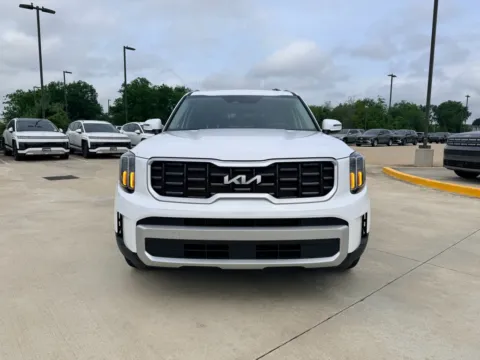 Photos of 2025 Kia Telluride S for sale in Irving, TX at Dallas Direct Auto