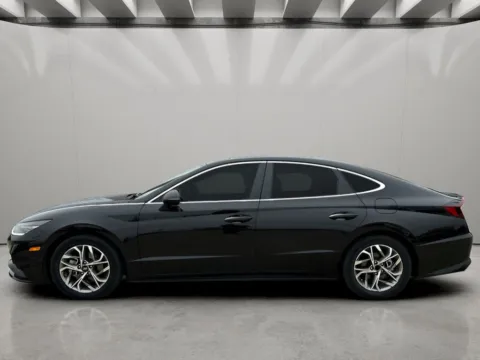 Photos of 2023 Hyundai Sonata SEL for sale in Irving, TX at Dallas Direct Auto