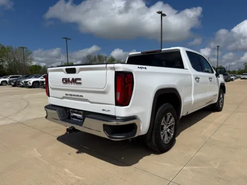 More photos of 2021 GMC Sierra SLT at Dallas Direct Auto, TX