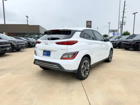 More photos of 2023 Hyundai Kona EV SE at Dallas Direct Auto, TX