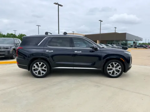 More photos of 2021 Hyundai Palisade Limited at Dallas Direct Auto, TX