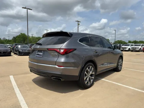 More photos of 2022 Acura MDX w/Technology Package at Dallas Direct Auto, TX